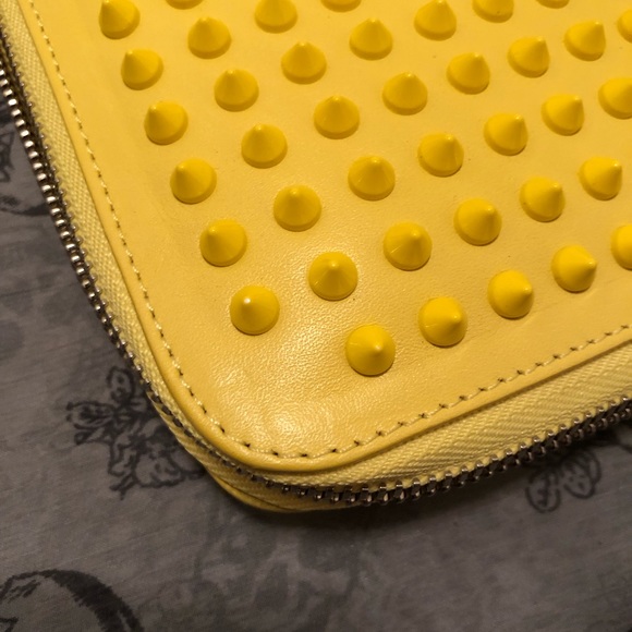 Christian Louboutin ‘Cris’ Calf Case - FIRM - Picture 8 of 8